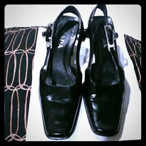Vintage Prada black leather shoes Sz8.5